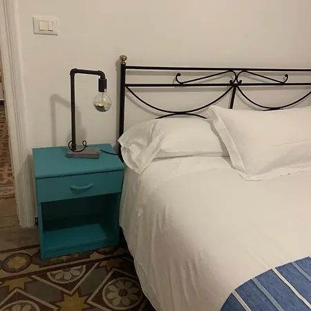 Szálloda Spot Varazze