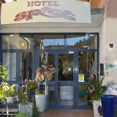 Spot Hotel Varazze