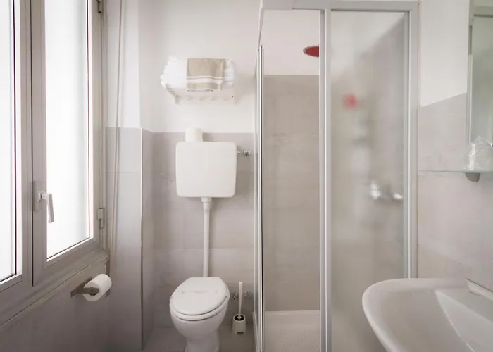 Spot 2* Варацце