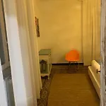 瓦拉泽斯波特酒店 2*
