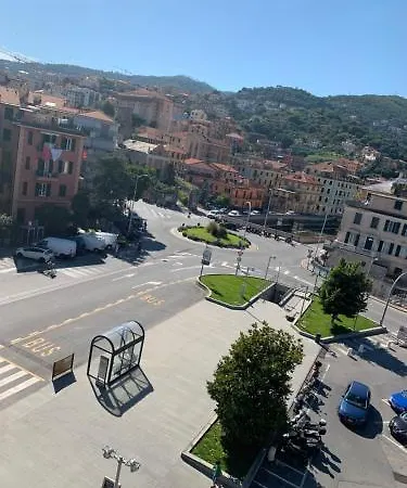 Ξενοδοχείο Spot 2*
