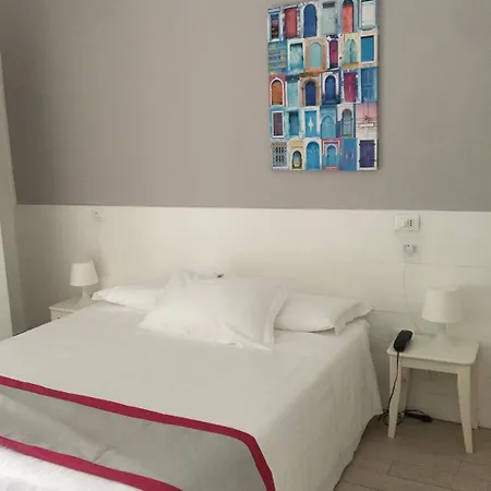 Spot Hotel 2*