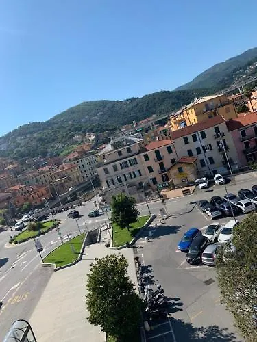 酒店 瓦拉泽斯波特酒店 2*