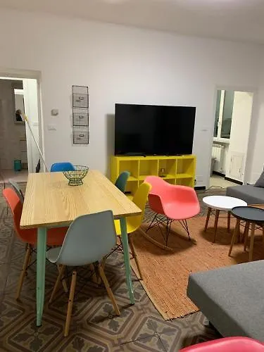 瓦拉泽斯波特酒店 酒店 瓦拉泽