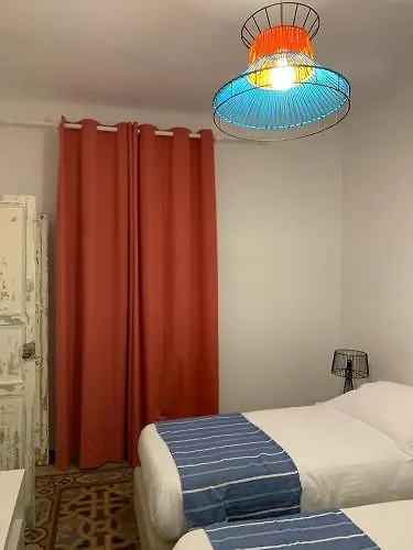 Spot Hotel 2*