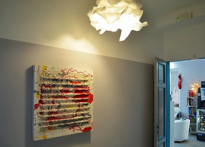 瓦拉泽斯波特酒店 2*