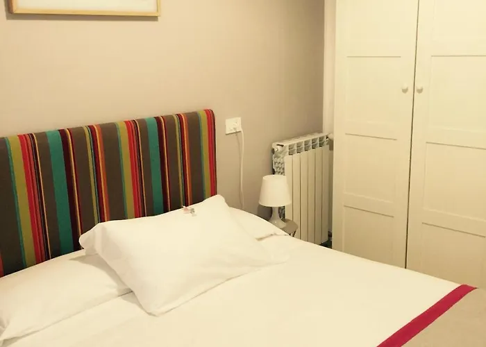 瓦拉泽斯波特酒店 酒店 瓦拉泽