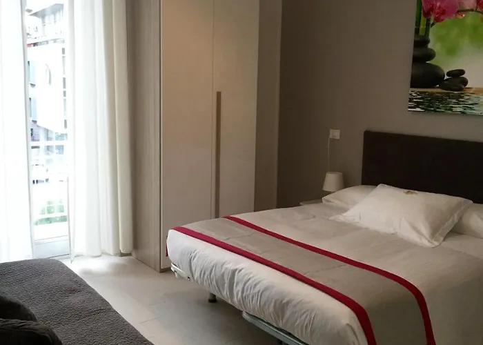 瓦拉泽斯波特酒店 瓦拉泽