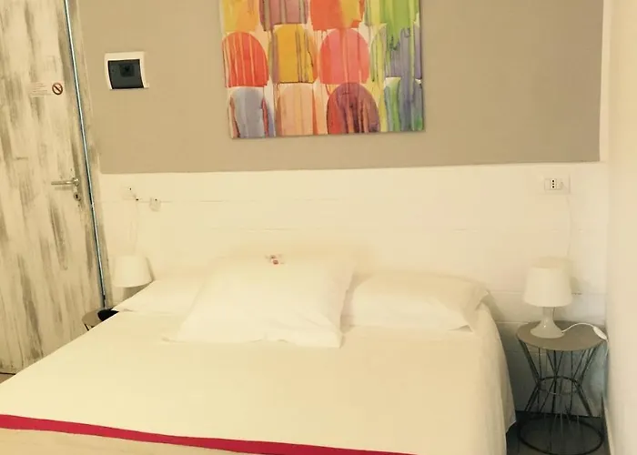 酒店 瓦拉泽斯波特酒店 2*