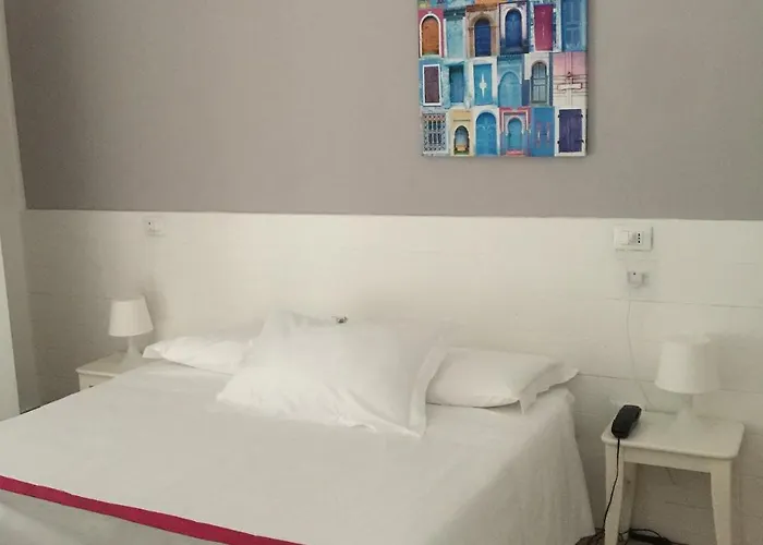 Spot Hotel 2*