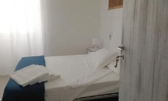 瓦拉泽斯波特酒店 酒店